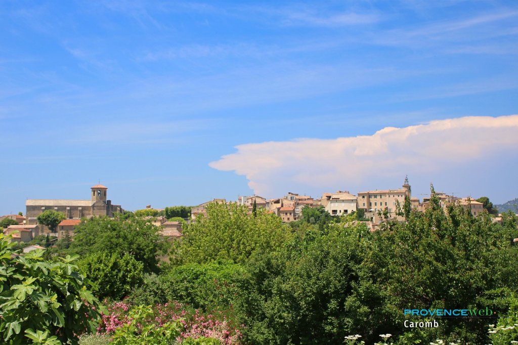 Le village de Caromb 84.