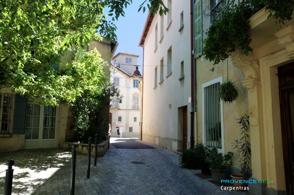 Ville de Carpentras.