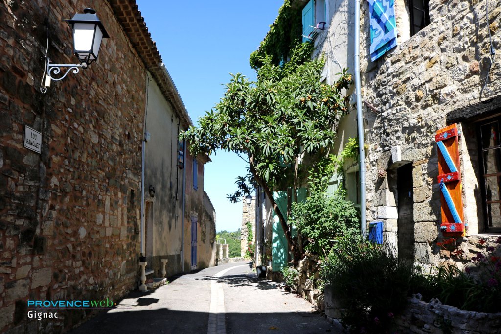 Gignac dans le Luberon.