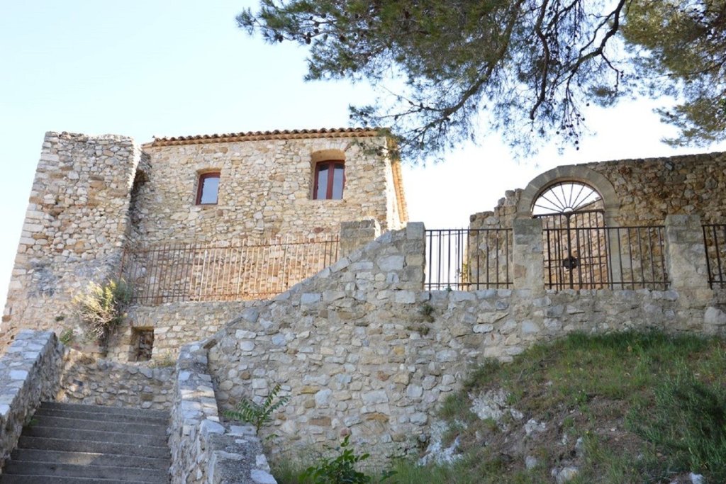 Les Hospices de Gigondas.