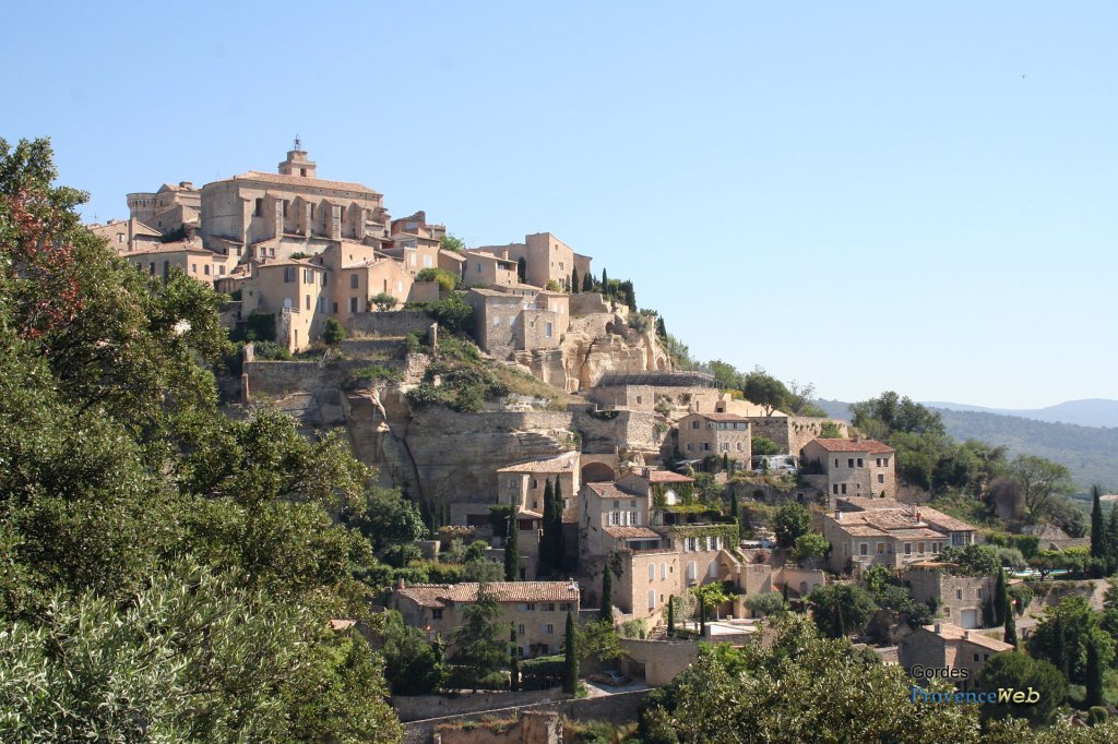 Gordes, superbe village du Luberon.