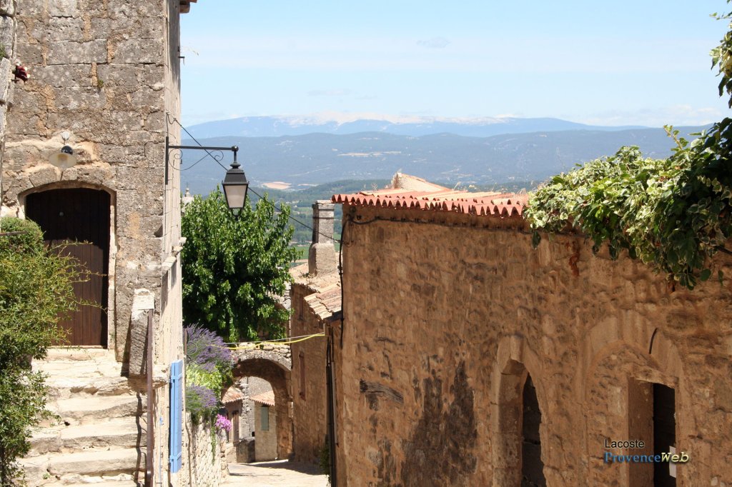 Village de Lacoste.