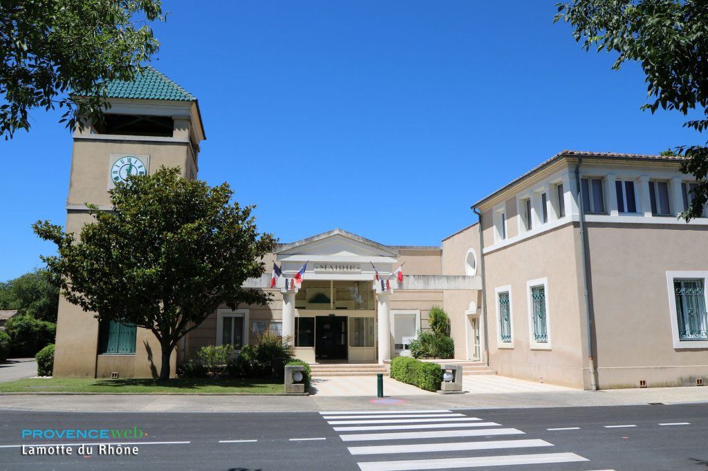 Mairie de Lamotte du Rh&ocirc;ne.