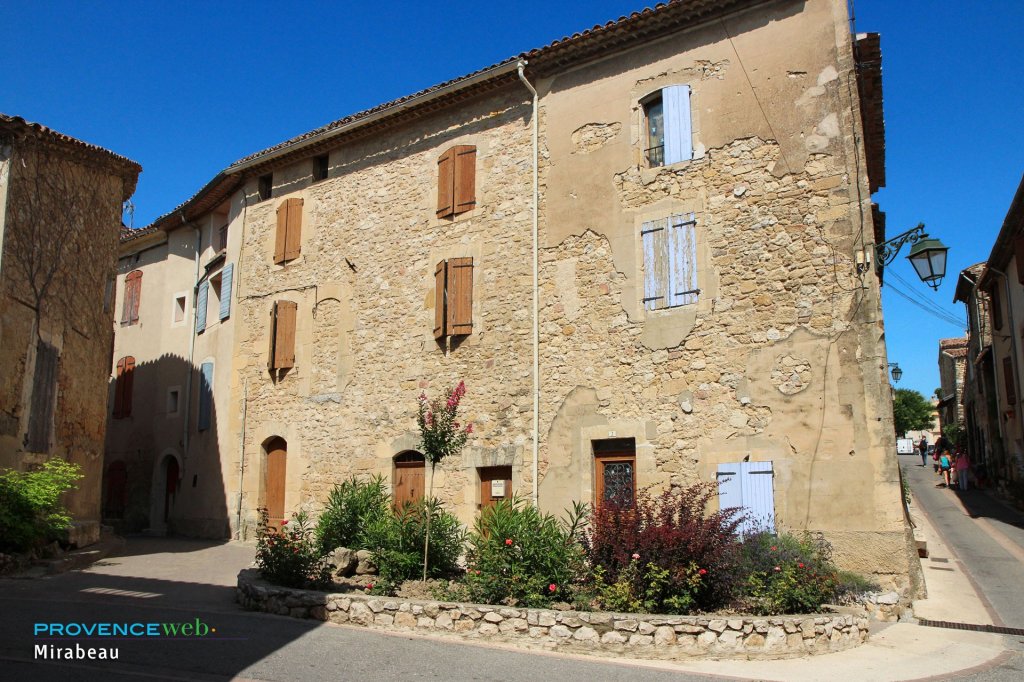 Ancienne b&acirc;tisse.