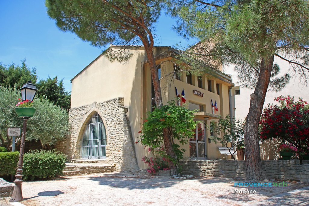 Mairie de Mod&egrave;ne.