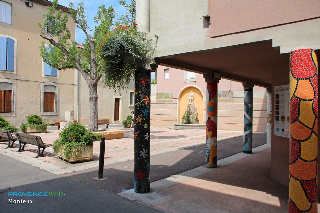 Place &agrave; Monteux.