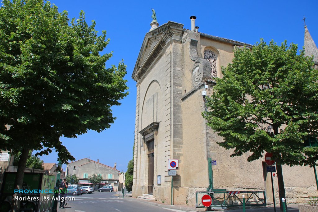 Eglise de Mori&egrave;res l&egrave;s Avignon.