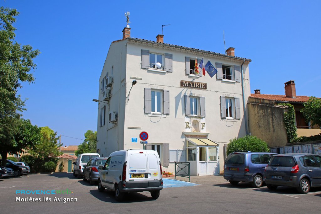 Mairie de Mori&egrave;res l&egrave;s Avignon.
