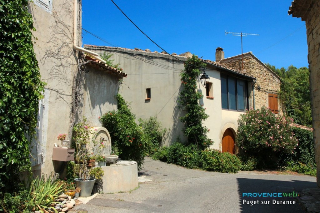 village de Puget sur Durance.