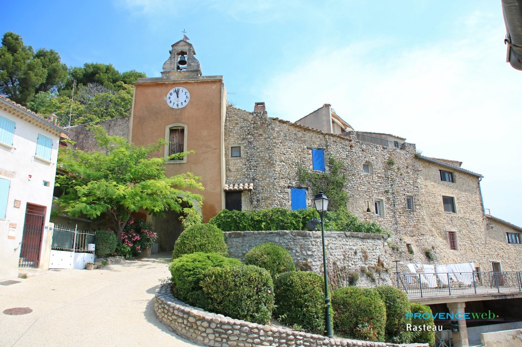Le village de Rasteau dans le Vaucluse.