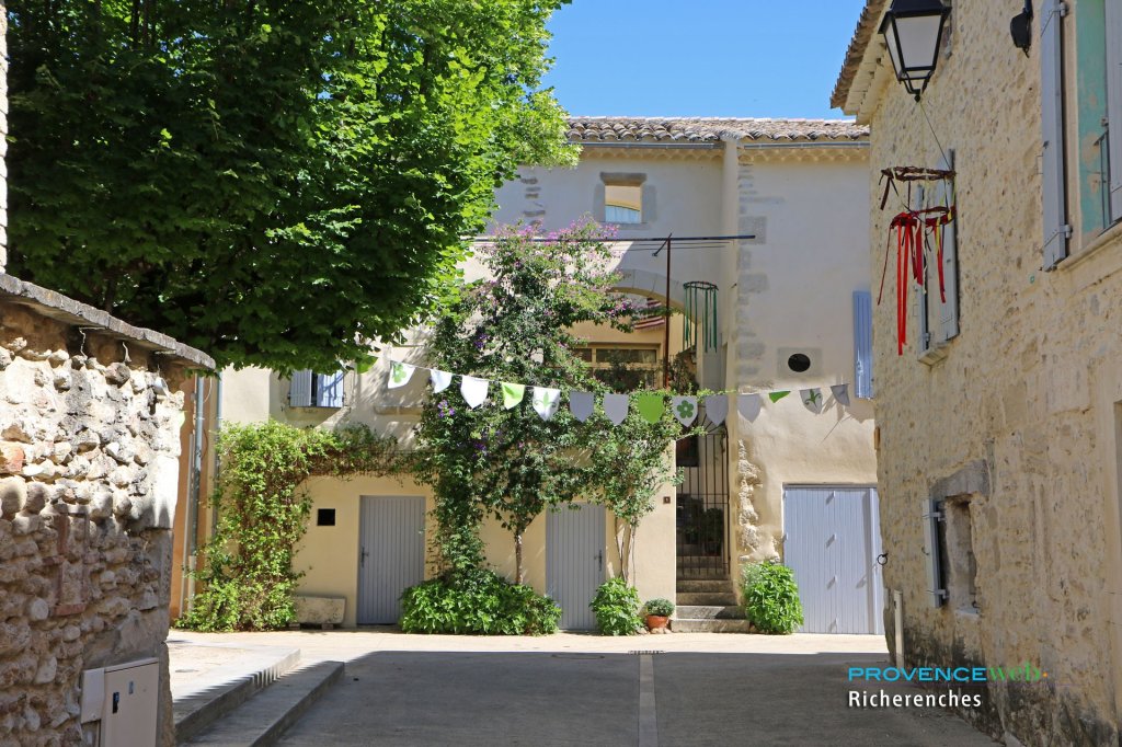 Jolie rue.