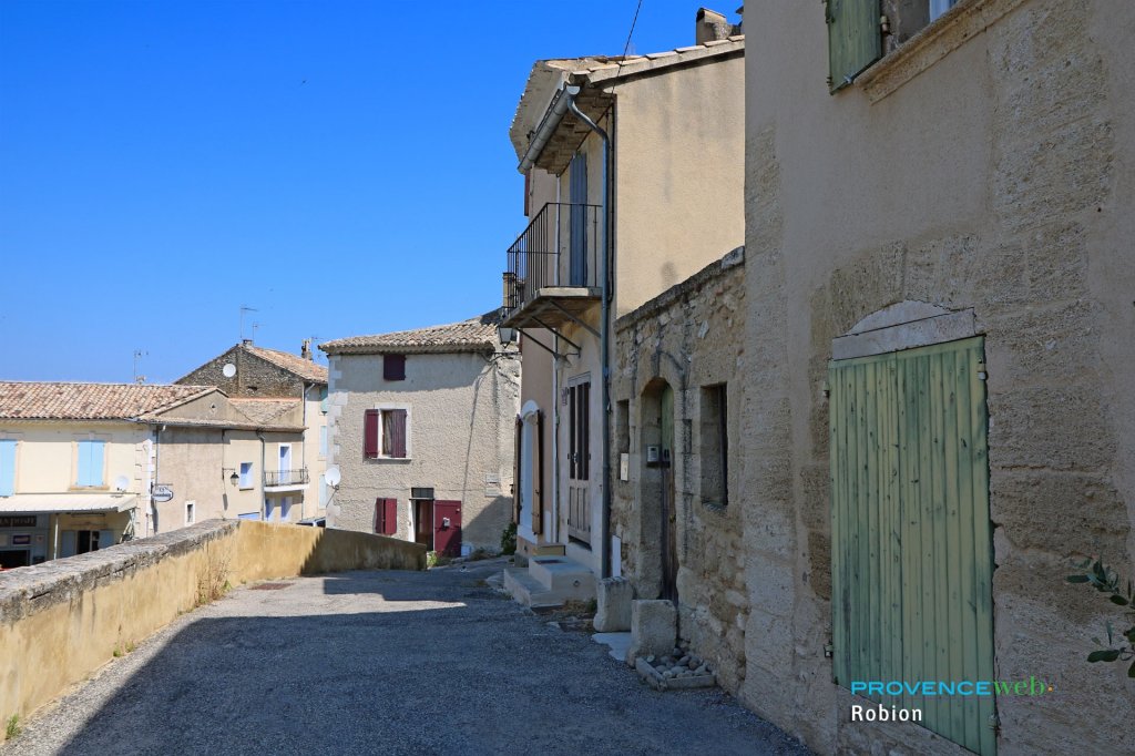 Ruelle du village.