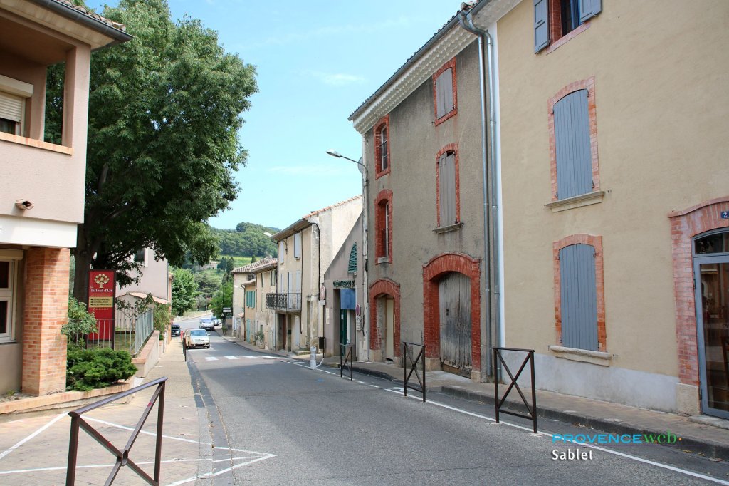 Rue du centre.