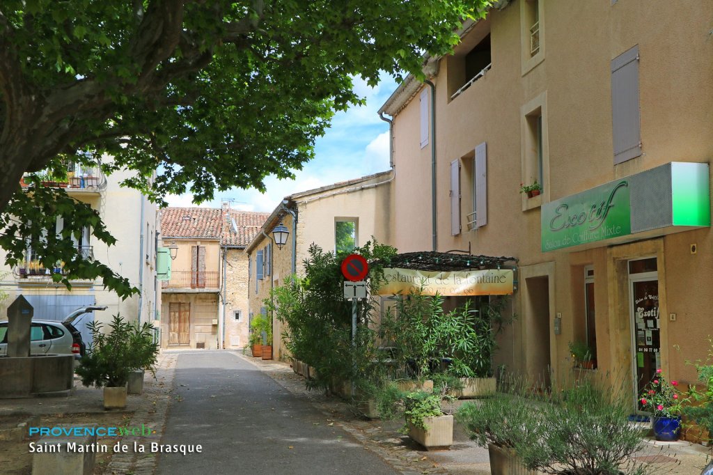 Centre de Saint Martin de la Brasque.