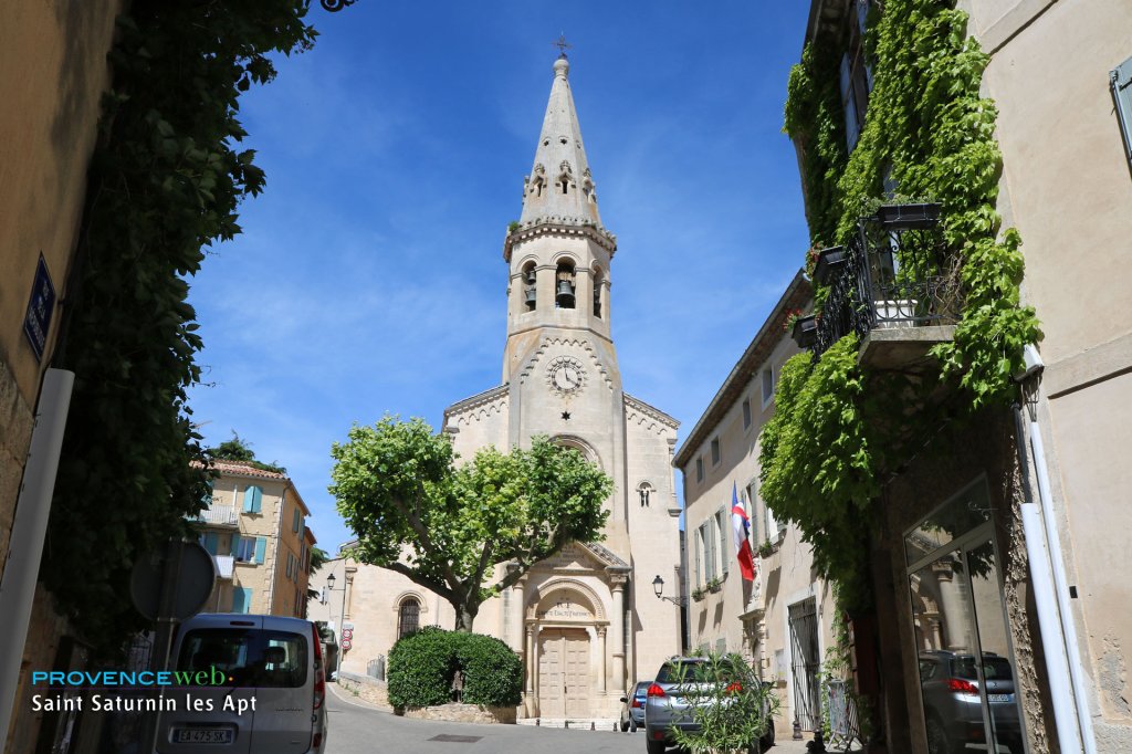 Eglise de St Saturnin les Apt.