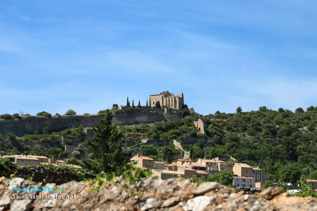 Saint Saturnin les Apt dans le Vaucluse.