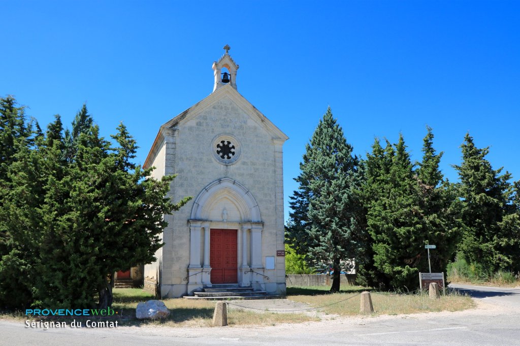 Chapelle &agrave; S&eacute;rignan du Comtat.